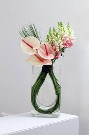 50 Images Magnifiques Pour La Meilleure Composition De Fleurs Archzine Fr Arrangements De Fleurs De Mariage Vase Fleur Fleurs Uniques