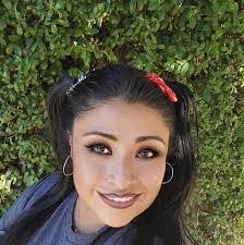 Bertha Botello's Instagram, Twitter & Facebook