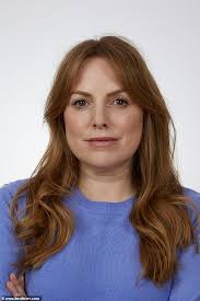 I'm a beauty editor and I have nits! I've never seen people step back  faster than when I tell them I have headlice