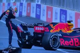 Peores accidentes de la formula 1 ¡que lo disfruten! Verstappen Tradito Da Una Gomma Incidente Beffa Al Gp Baku Di F1 E Calci Alla Red Bull
