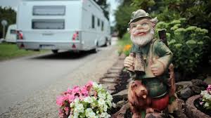 Anmeldung wohnmobil ohne festen wohnsitz. Leben Auf Dem Campingplatz Wohnwagen Statt Vier Zimmer Wohnung