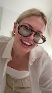 Hope wright (@hope_wright_)