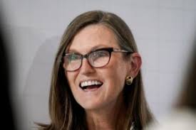 女性版バフェット】キャシー・ウッド（Catherine Duddy Wood）｜投資運用会社 ARK創業者