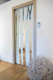 Amplia variedad de colores en cristal y porcelánicos con diseños espectaculares. De 50 Ideas De Puertas Correderas De Cristal 2017
