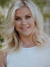 Why does Alex always work out in the living room. Doesn't the mansion have  a home gym in it. Things to ponder😁