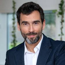 João Queiroz (@joao_jq)