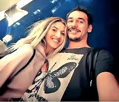 Lidia buble este schimbata total cand nu poarta machiaj. 19 Idei De Incercat Ideas Putere Dragoste Ariana Grande