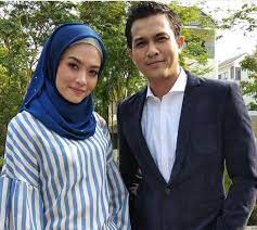 Mengisahkan mengisahkan konflik rumah tangga melibatkan dilema seorang wanita bernama jannah yang menghadapi masalah orang ketiga dalam rumahtangganya. Telenovela Selafaz Cinta
