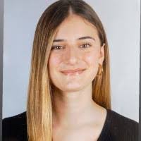 8100+ perfiles de «Marina»