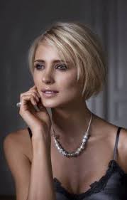Carre Effile Court 2019 Cheveux Courts Carre Coupe Carre Court Coupe De Cheveux
