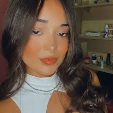 atendente do cinema: ingresso pra qual filme? eu na fila: