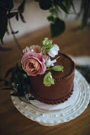 Stylish Minimal And Modern Ruby Street Wedding In Highland Park Ca Art Soul Events Easy Cake Decorating Fresh Flower Cake Creative Cake Decorating