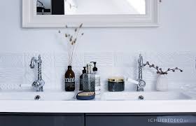 Als goldenes prinzip der gemütlichkeit zu hause gilt, alles auszumisten, was in diesem zimmer nichts zu tun hat. Badezimmer Einrichten Mit Diesen Tipps Wird Es Gemutlich Ich Liebe Deko