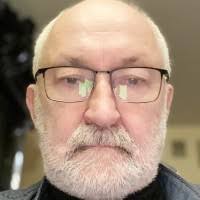 300+ perfiles de «Kompa»