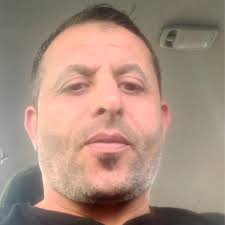 Israeli soldiers kill Palestinian motorist and injure his wife