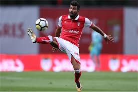 Confira o vídeo clicando na imagem abaixo: Covid 19 Quando Puder Sair Ricardo Esgaio Quer Dar Um Passeio Na Praia Da Nazare E Sentir O Mar Regiao De Leiria