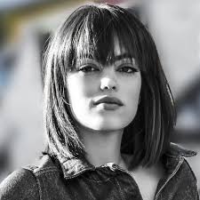 Courte coiffure — coupe courte avec des cheveux platine, chic et élégante! Coiffures Mi Longues Tendances Automne Hiver 2018 2019 Pour Cheveux Mi Longs Page 14
