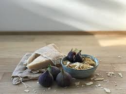 Diese pasta mit huhn und spinat wird durch senf so würzig … und die soße so cremig. Pasta Mit Feigen Fenchel Und Pinienkernen Herbstrezept