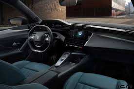 Незакамуфлированный образец peugeot 308 нового поколения удалось сфотографировать в тот момент, когда с автомобиля снимали чехол и грузили на трейлер: Dal435vtudwvmm
