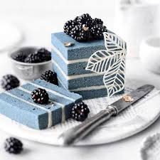 Butterfly Pea Flower Enchanting Fairy Cake Recipe In 2020 Flower Cake Butterfly Pea Flower Pea Flower