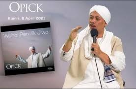 Ia menjelaskan bahwa ada kejadian tak terduga yang terjadi di balik panggung sebelum dirinya tampil. Lirik Ramadhan Tiba Opick Lagu Religi Menyambut Bulan Puasa Matamata Com