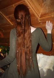 Overall it would've been better to not have added jewelry we cannot remove to hairstyles. Pin By Kenneth Anthony On Hair Style Hair Styles Renaissance Hairstyles Medieval Hairstyles