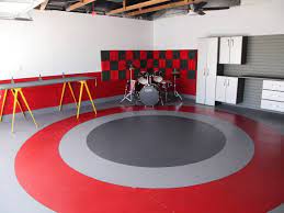 However, there are some things to consider when basement concrete paint is available in many paint and home improvement stores, however you also can use an interior acrylic paint for the project. How To Paint A Basement Floor
