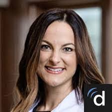 Melissa Pelchat's Instagram, Twitter & Facebook