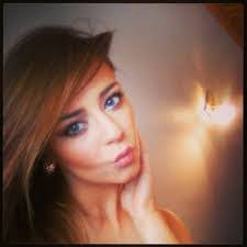 Shauna Hill's Instagram, Twitter & Facebook