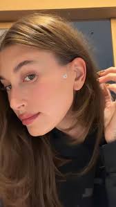 I love her little grwm videos!!!🤍✨🌟, #haileybieber #rhode