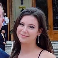 Anna Silverio (@annacheerss)