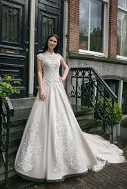 Available in a wide range of styles, colors & fabrics. Tanya Grig