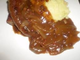 Deftige Zwiebel Sosse Mit Bratwurst Rezept Rezept Bratwurst Rezepte Zwiebelsauce Bratwurst
