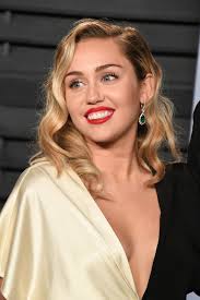 Cyrus later shared a series of paparazzi photos from the outing and the racy wardrobe malfunction that ensued on instagram. Miley Cyrus Deleted Her Entire Instagram And Fans Are Freaking Out Glamour