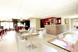 Maybe you would like to learn more about one of these? Hotel Restaurant 3 Star Salon De Provence Campanile