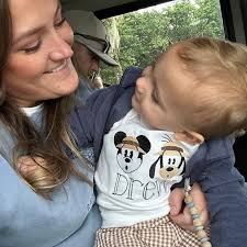 Animal Kingdom Inspired Machine Embroidery. Mickey in His Pith Helmet!