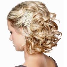 Many brides are overwhelmed by the myth that having a short hair is not beautiful for the bride. Loose Curl Wedding Hairstyles For Long Hair Wedding Hairstyles