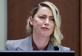 Ce se întâmplă dacă Amber Heard nu poate plăti daunele de milioane de  dolari lui Johnny Depp. Ce spune avocata actriței
