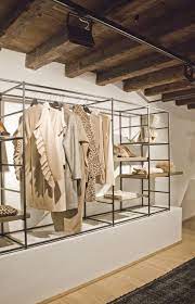 Negozio Di Abbigliamento Illuminazione Led Negozio Retail Vetrine Di Negozio Di Abbigliamento Design Negozio Negozi Di Abbigliamento