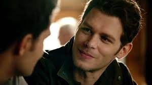 It disappears by the next scene that he's in and no one mentions it again. The Vampire Diaries 7x14 Stefan Klaus Reunion Crossover Episode Youtube