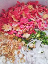 1 biji tomato hiris 1/2 biji bwg holland hiris 10 bj cili padi diketuk 2 sudu besar cuka 1 sudu. Kerabu Kaki Ayam