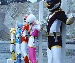 十字架に磔の戦隊ヒーロー ジェットマン 下っ端戦闘員にやられまくる 戦隊ヒーロー ヒーロー 戦闘員