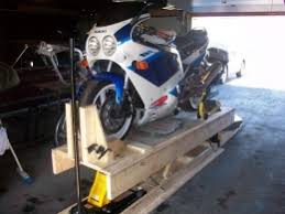 Motorcycle lift table homemade all measures and details to build it yourself. Homemade Wooden Motorcycle Lift Homemadetools Net