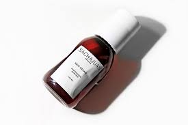 The front label is simple, it's made by sachajuan, they're based in stockholm, this is scalp shampoo and its professional hair care grade… oh and there's 100ml in the bottle. Things We Finish Sachajuan Hair Repair Into The Gloss