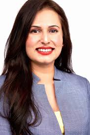 Sonia Dang, Real Estate Agent