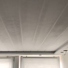 Vor den malerarbeiten rücken sie alle möbel von der entsprechenden wand fort und decken sie den boden mit einem vlies ab. Nach Dem Streichen Flecke Was Kann Man Dagegen Tun Malen Flecken Decke