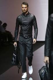 Un grand choix de vestes en cuir homme armani en ligne sur zalando ! Emporio Armani Menswear Spring Summer 2015 Milan Menswear Menswear Spring Leather Jacket Men Jackets Men Fashion Menswear