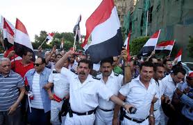 واليوم بمناسبة ثورة 30 يونيو ،وجه الرئيس عبد الفتاح السيسي كلمة للشعب المصرى، بمناسبة الذكرى الثالثة لثورة 30 يونيو، أكد خلالها على أن قال الملك أحمد فؤاد ملك مصر سابقا أن 30 يونيو ثورة واشكر السيسي لمنحي جواز سفر دبلوماسي مكتوب فيه ملك سابق. Ø°ÙƒØ±Ù‰ 30 ÙŠÙˆÙ†ÙŠÙˆ Ø§Ù„Ø«Ø§Ù„Ø«Ø© Ù†Ø¯Ù… ÙˆØ§Ø¹ØªØ°Ø§Ø±Ø§Øª ÙˆÙ„Ø§ Ù…Ø¸Ø§Ù‡Ø±Ø§Øª