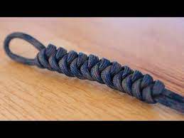 In this video i will show you how to make a snake knot paracord lanyard. Snake Knot In 90 Seconds Youtube