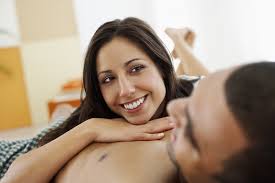 . j'avais vraiment peur que ma mère prenne le parti de son frère contre moi si je lui disais qu'il a voulu coucher avec moi. Elle Se Tape Le Petit Frere Histoire De Sexe Union